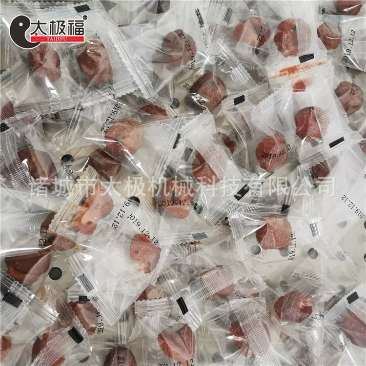 13418602383_1552776789